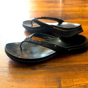 Kenneth Cole Reaction Flip Flops